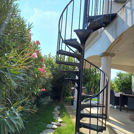 Afa Butrone Sarrola Apartment Luaran gambar