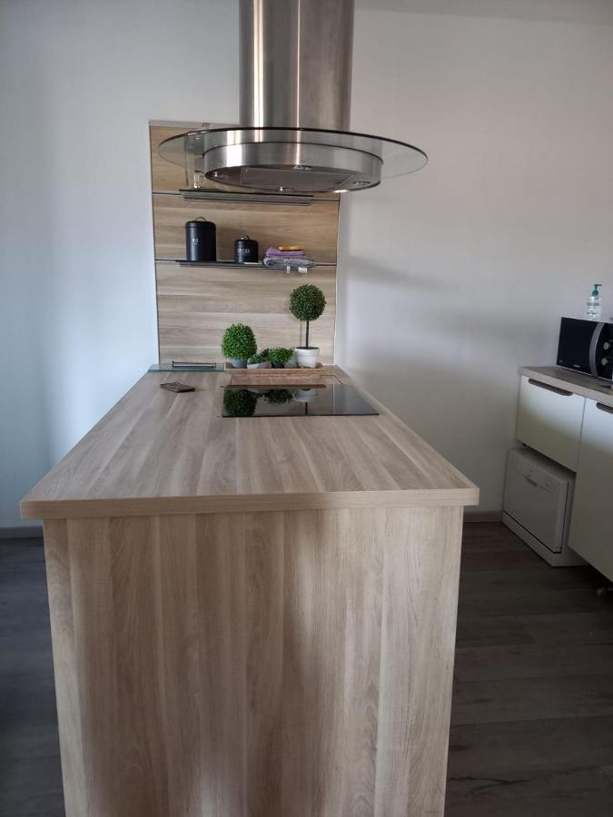 Afa Butrone Sarrola Apartment Luaran gambar